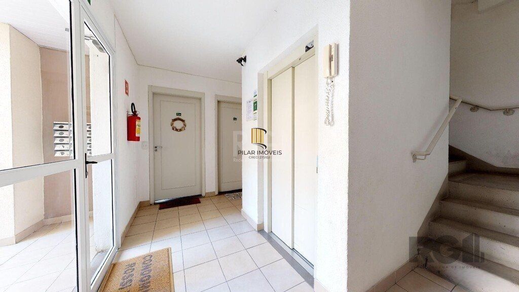 Apartamento de 3 dormitórios com vaga no bairro Morro Santana