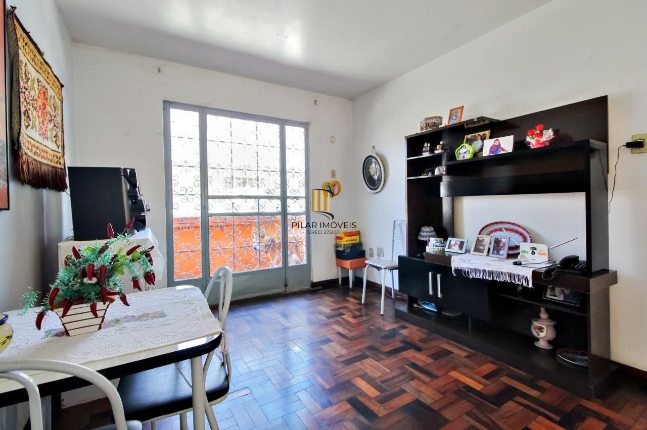 Casa de 3 quartos no bairro Tristeza Zona Sul