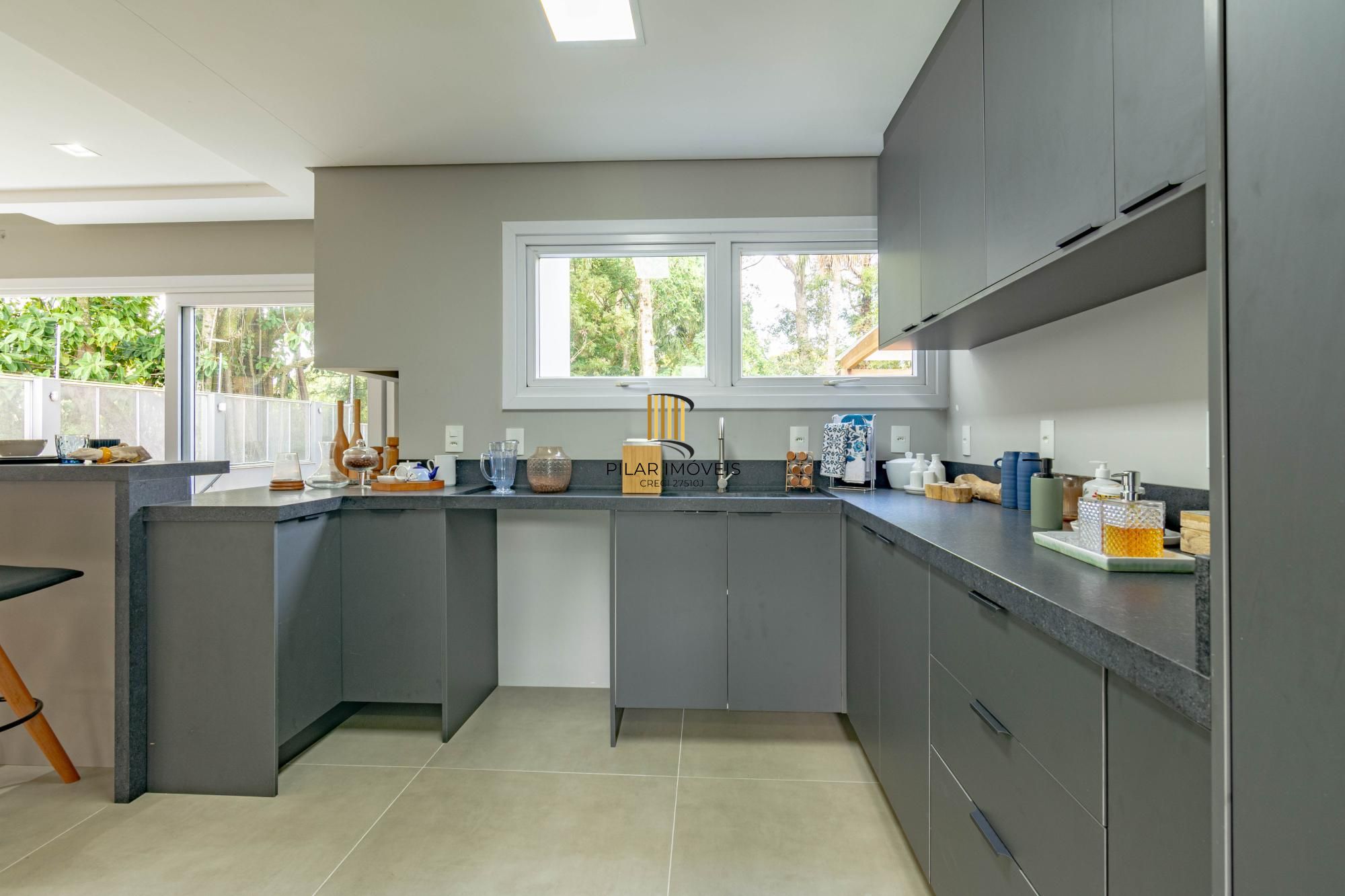 Casa de Condomínio 3 dormitórios no bairro Ipanema