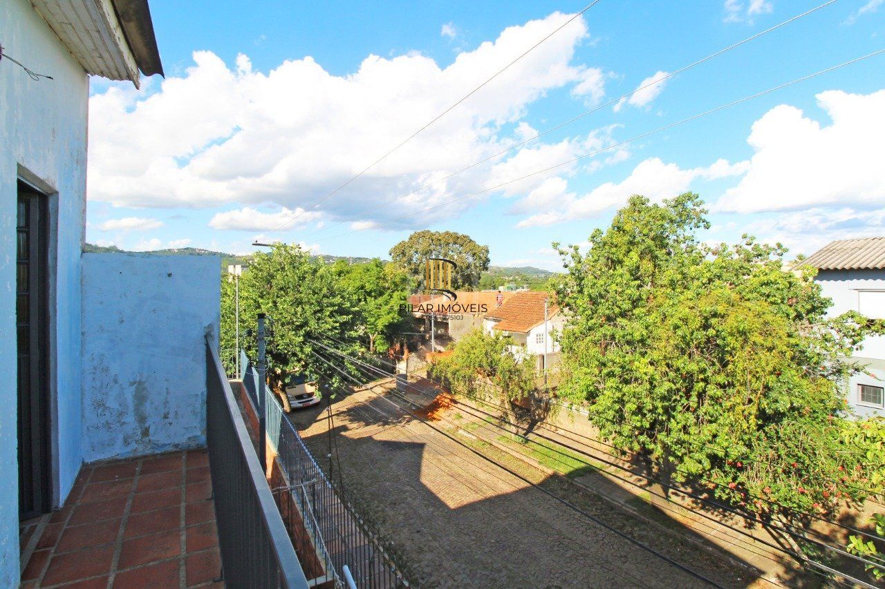 Casa 5 Dormitório(s) Bairro Camaquã