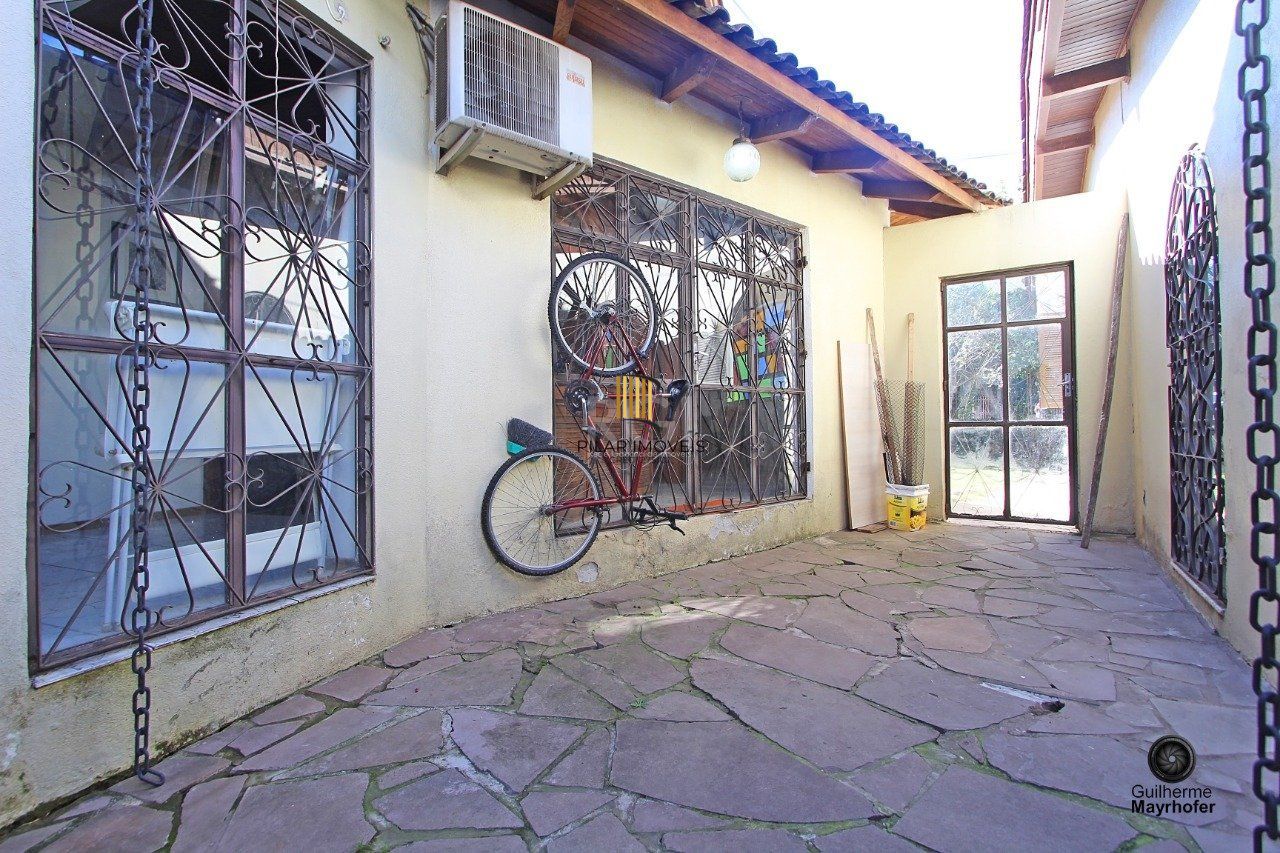 Casa para Venda - 249.54m², 4 dormitórios, sendo 1 suites, 5 vagas - Ipanema