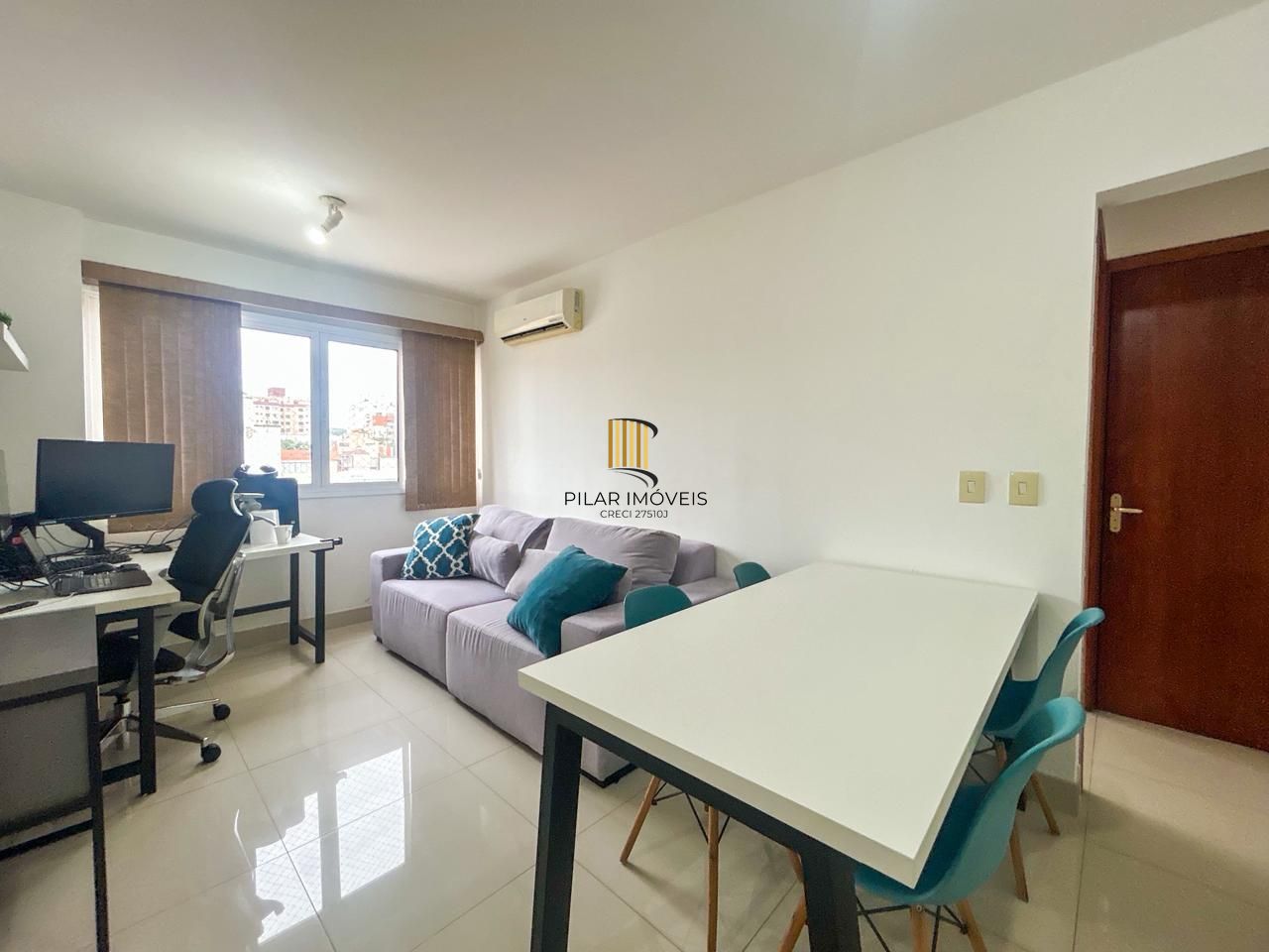 Apartamento de 1 dormitório com vaga  no bairro Jardim Botânico em Porto Alegre/RS