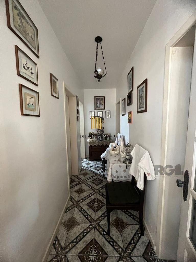 Casa com 4 quartos, suíte, churrasqueira, vaga de garagem, no bairro Elsa, Viamão/RS