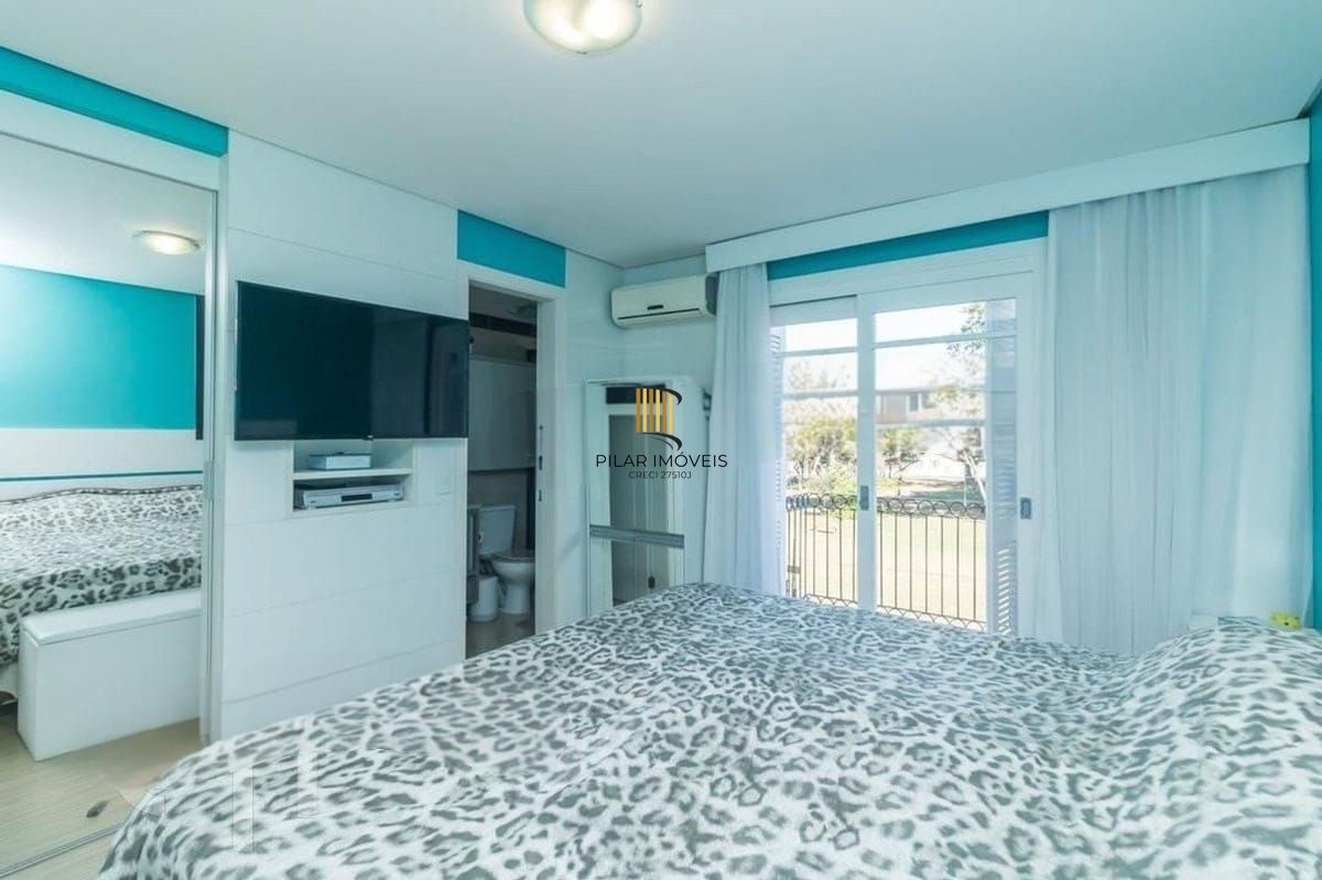 Casa com 03 quartos no Bairro de Ipanema em Porto Alegre/RS