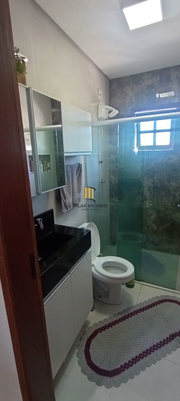 Casa com 02 quartos e 01 vaga no Bairro Cavalhada