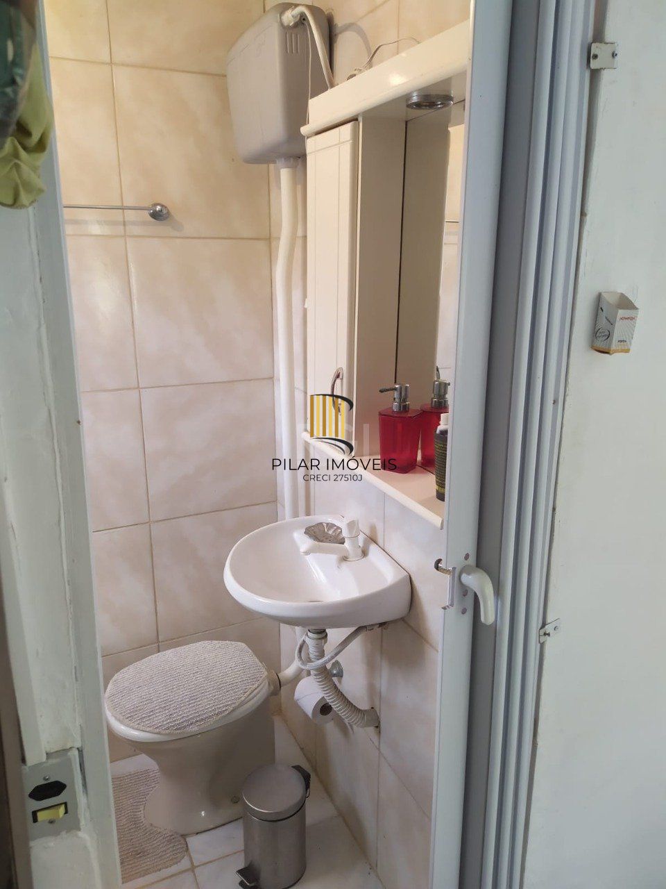 Casa com 5 dormitórios no bairro Jardim Carvalho