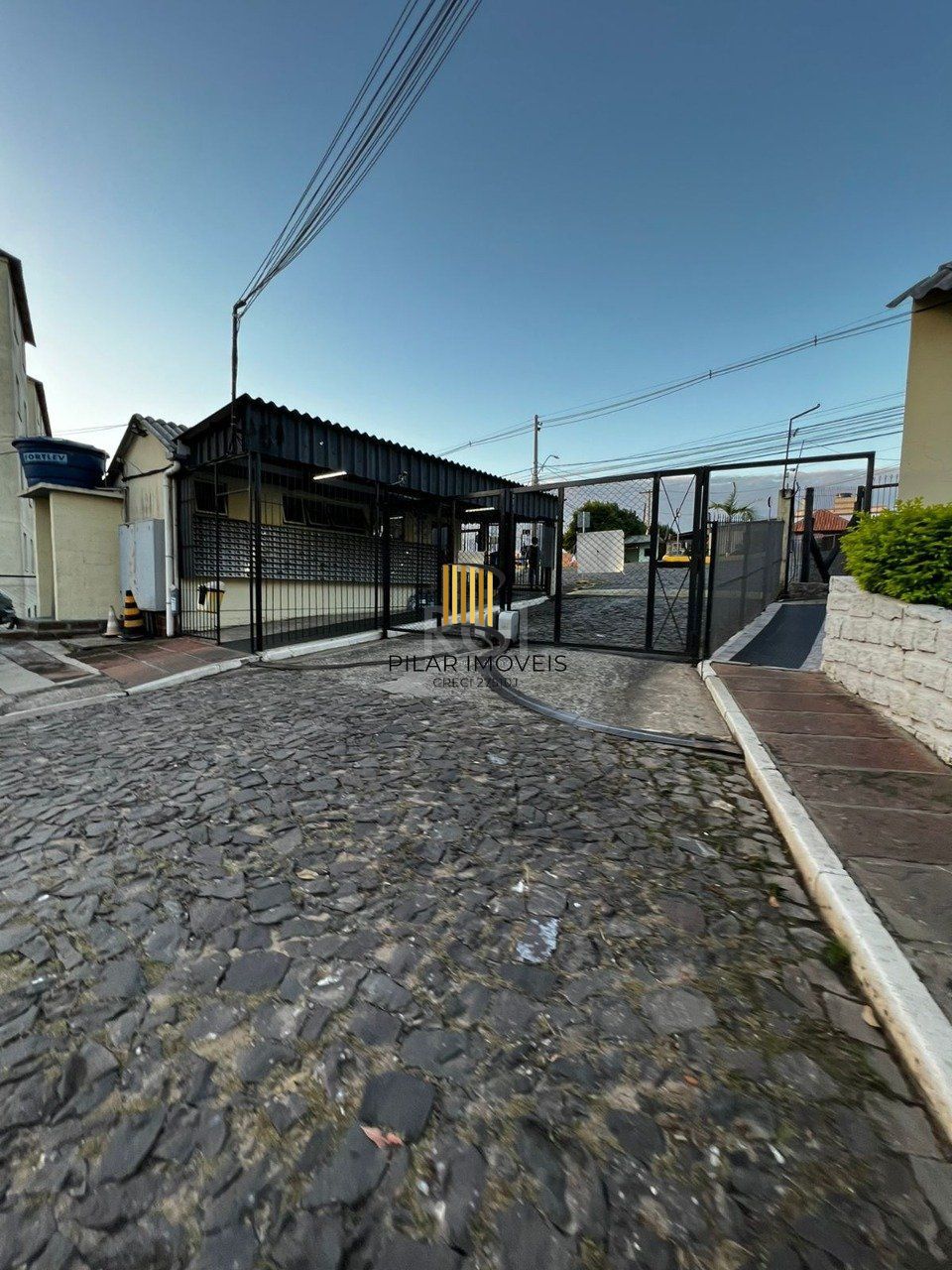 Apartamento para Venda - 38.24m², 2 dormitórios, 1 vaga - Vila Nova, Porto Alegre
