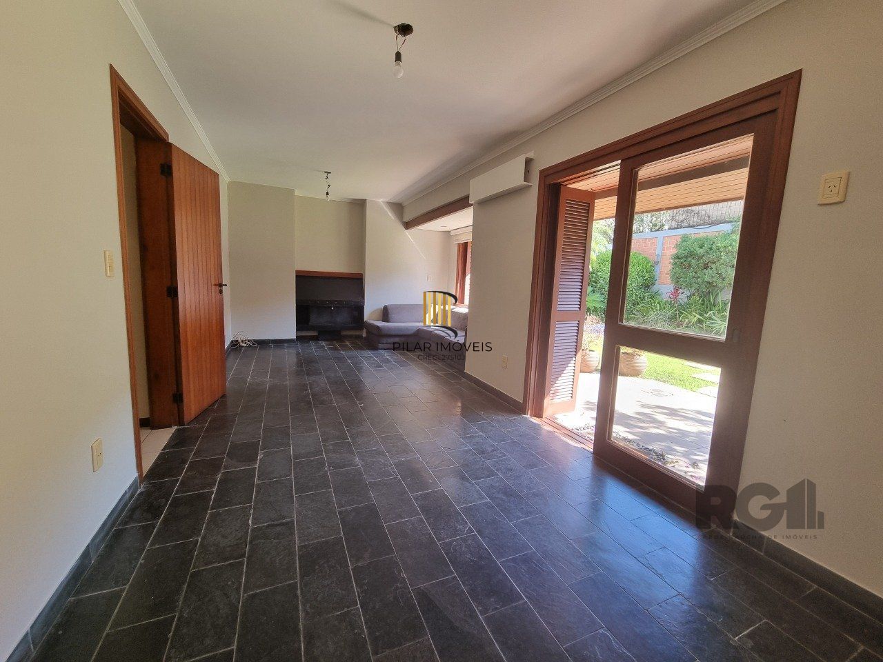 Casa Cond 5 dorm, 3 WC, piscina, jadim grande, cavalhada, Porto Alegre, RS