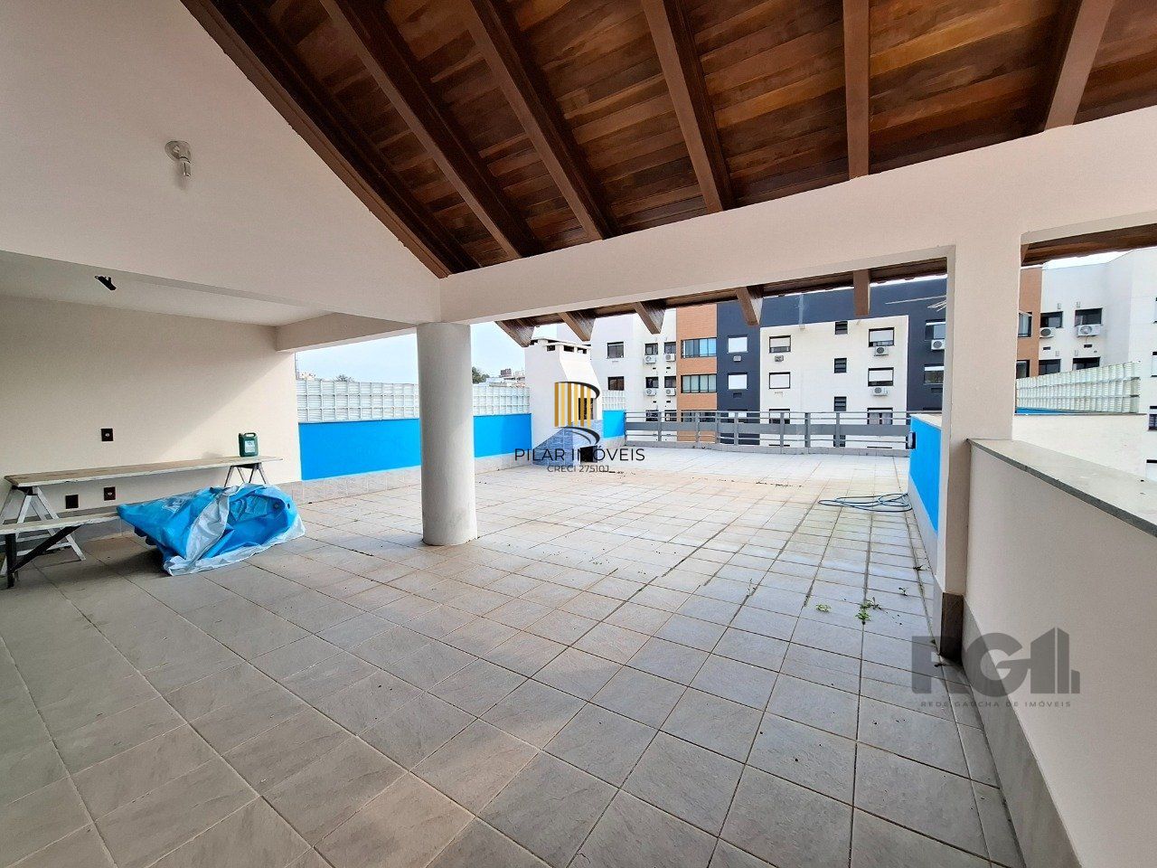 Casa com 537,00 m² com 04 dormitórios no Bairro Tristeza