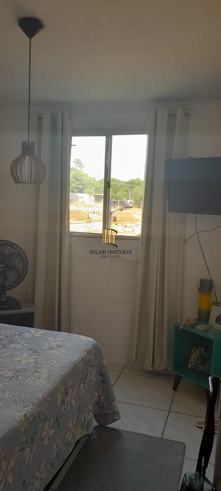 Apartamento com 02 Quartos e 01 vaga no Bairro Campo Novo