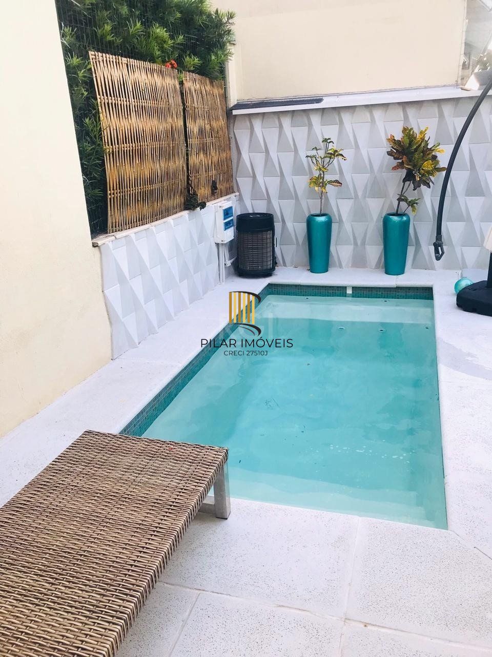 Casa Condominio para Venda - 209.56m², 4 dormitórios, sendo 2 suites, 2 vagas - Teresópolis, Porto Alegre