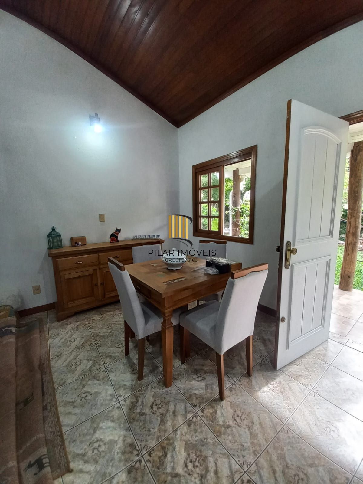 Ampla residência próximo do CEITEC e UFRGS