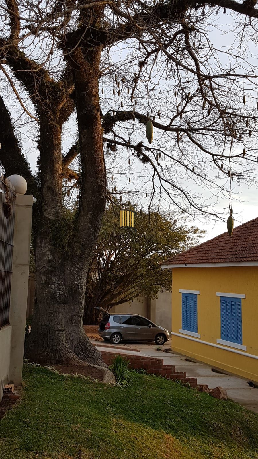 Casa Centenária no Bairro Belém Velho Residencial/Comercial