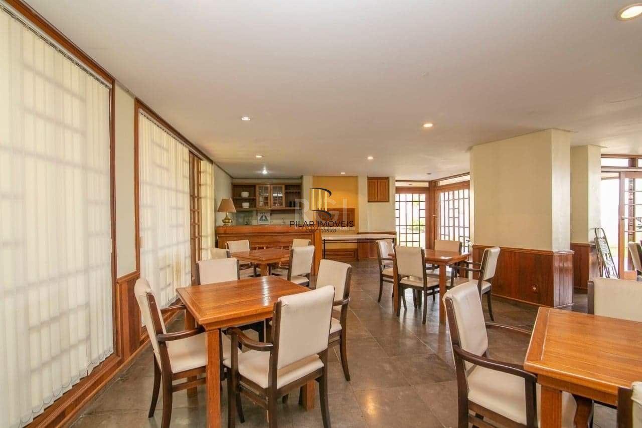 Apartamento para Venda - 246.47m², 3 dormitórios, sendo 1 suites, 2 vagas - Cristal