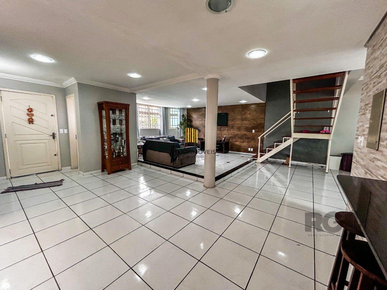 Casa 4 dormitórios no bairro Vila Nova