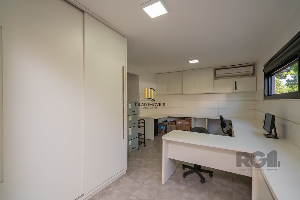 Casa Comercial para Venda - 300m², 0 dormitórios, Teresópolis
