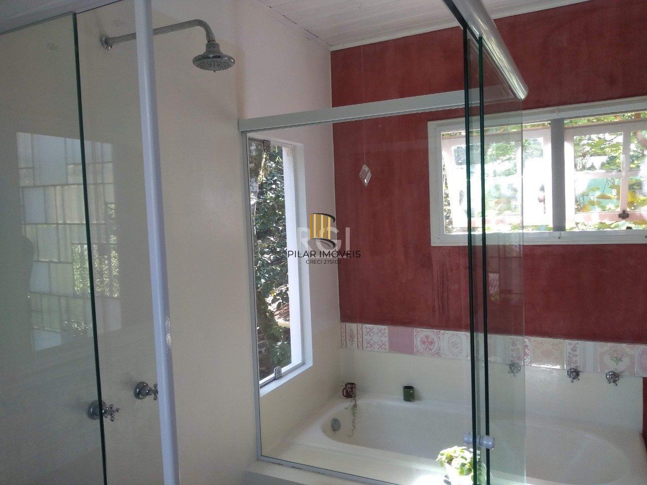Casa para Venda - 290m², 13 dormitórios, sendo 6 suites, 10 vagas - Belém Novo, Porto Alegre