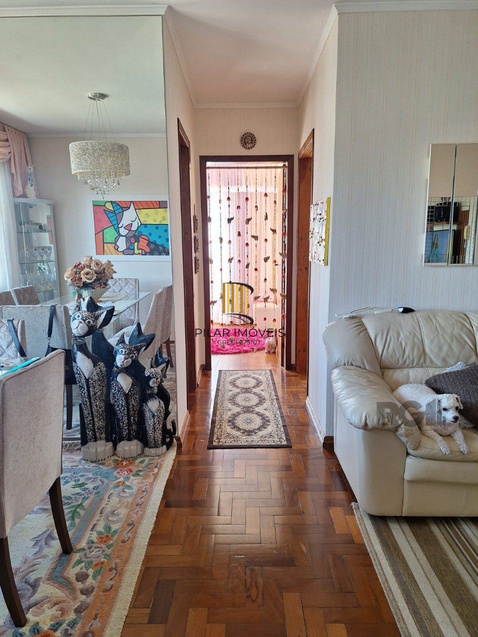 APARTAMENTO 2 DORMITORIOS, GARAGEM COBERTA, DEPEDENCIA DE EMPREGADA, TERCEIRO ANDAR NO PASSO DA AREIA, PORTO ALEGRE RS