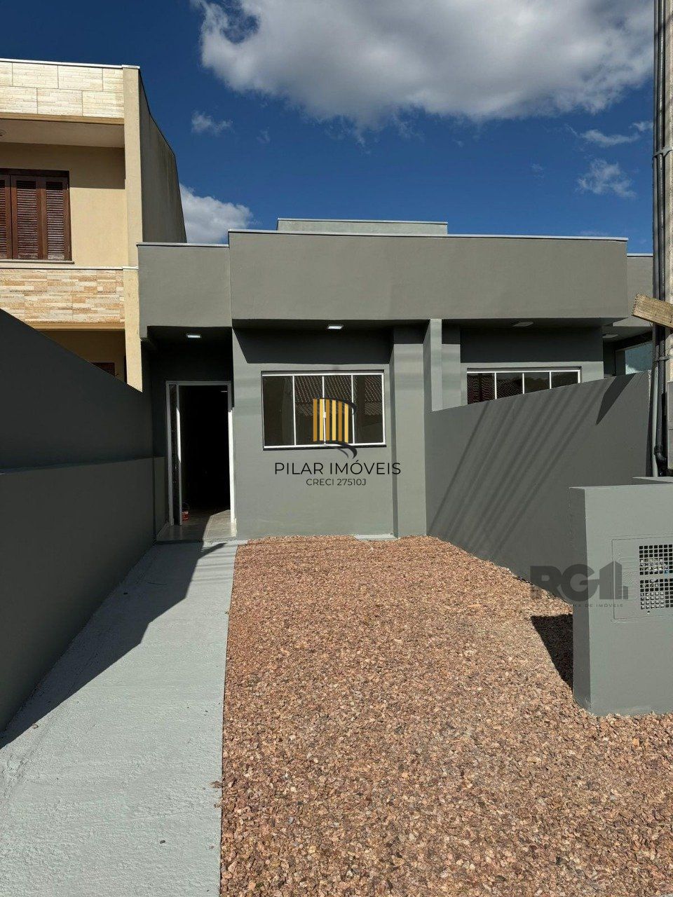 Casa geminada, 2 quartos a venda no Bairro Olaria Canoas.
