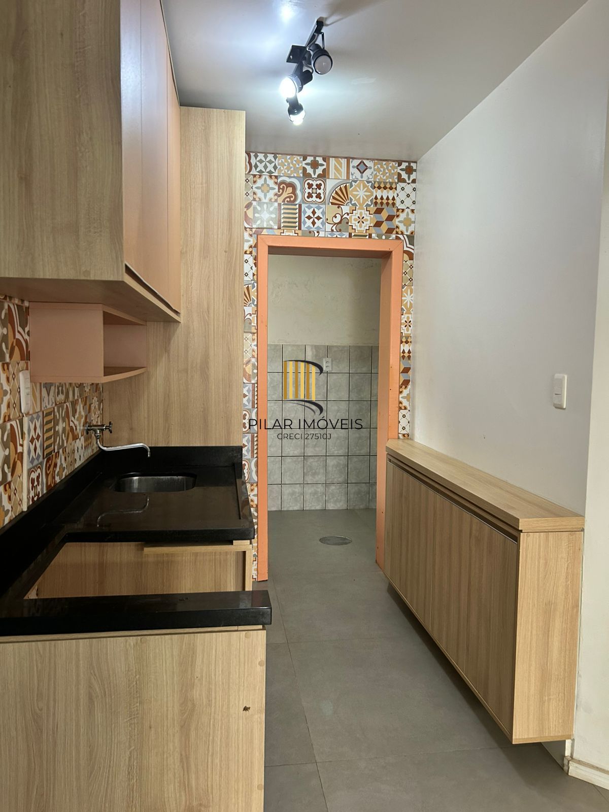 Casa 2 dormitórios no bairro Guarujá