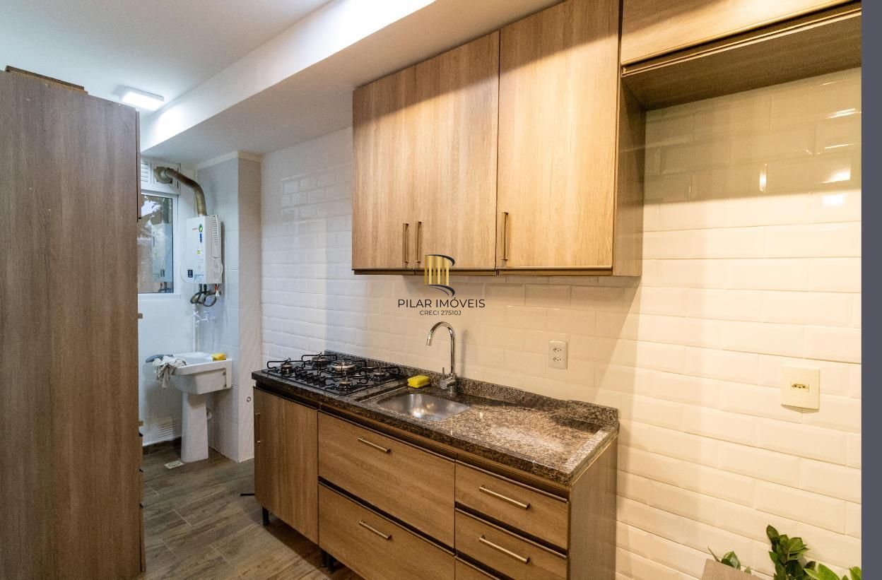 Apartamento com 03 quartos e 01 vaga escriturada no Bairro Camaquã