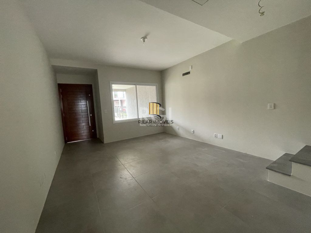 Casa para Venda - 122.96m², 3 dormitórios, sendo 1 suites, 2 vagas - Guarujá