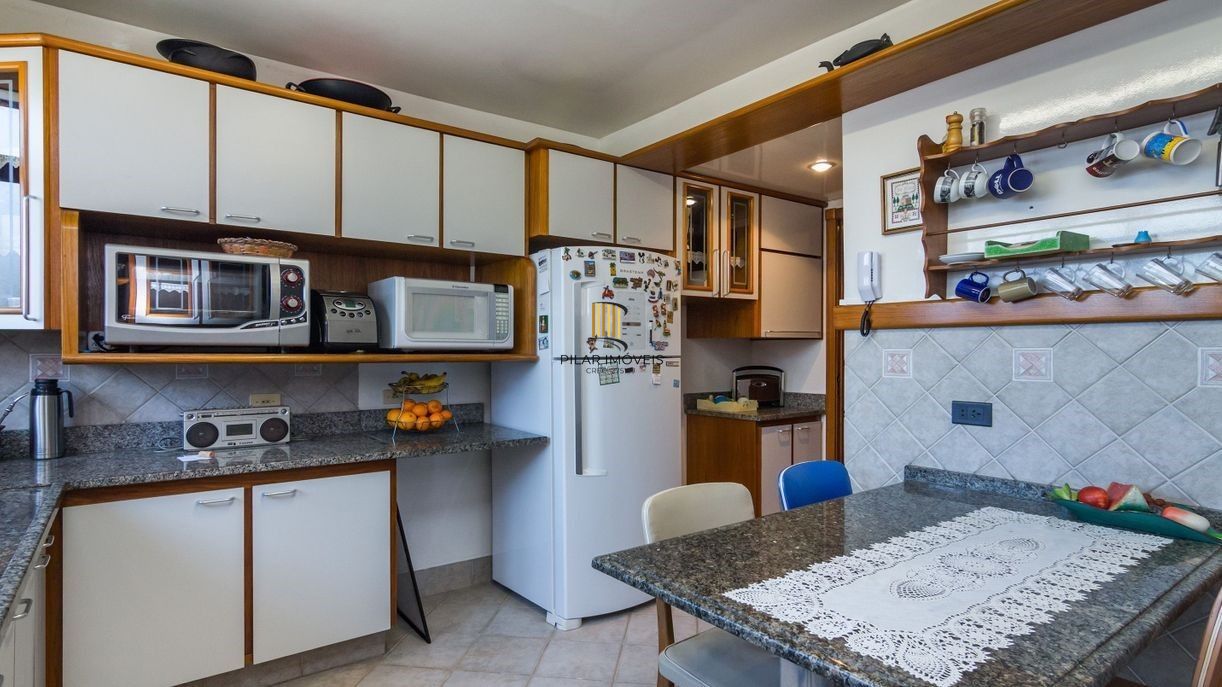 Casa Condominio para Venda - 359.27m², 3 dormitórios, sendo 1 suites, 4 vagas - Cristal