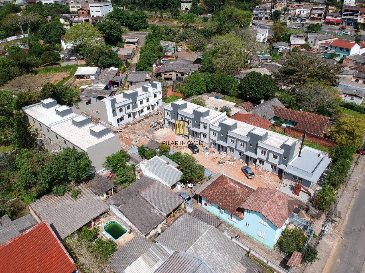 Casa de Condomínio 2 dormitórios no bairro Vila Nova
