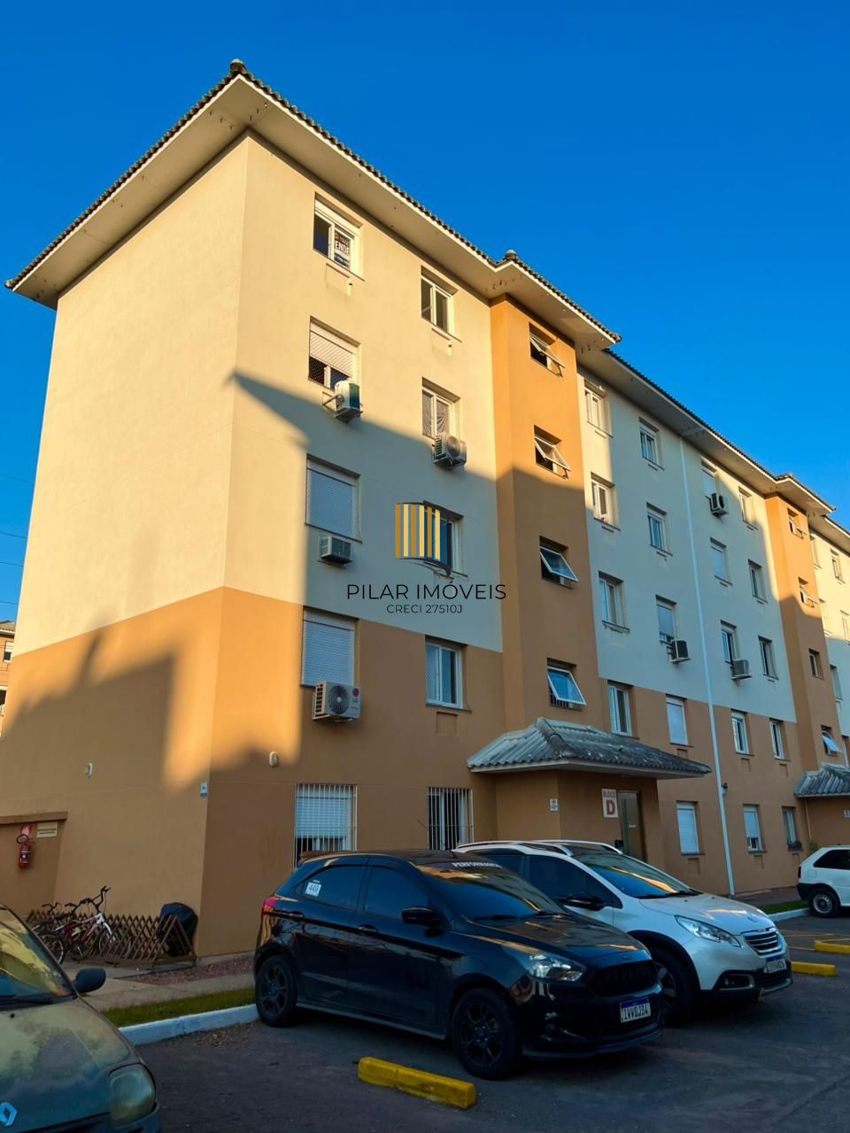 Apartamento com 02 quartos e 01 vaga no Bairro Restinga em Porto Alegre