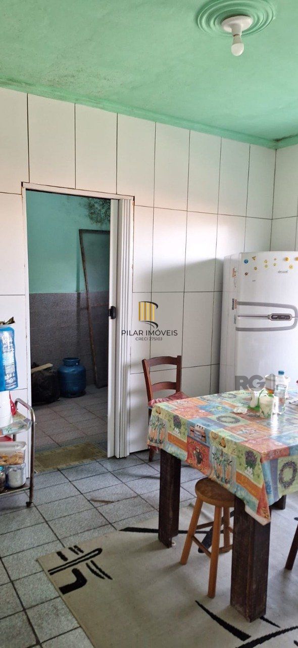 Casa 4 Dormitório(s) Bairro Serraria