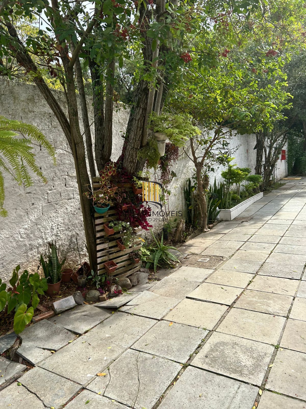 Casa 2 dormitórios no bairro Guarujá