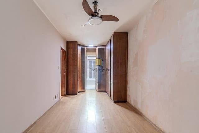 Casa com 04 quartos no Bairro : Partenon em Porto Alegre/RS