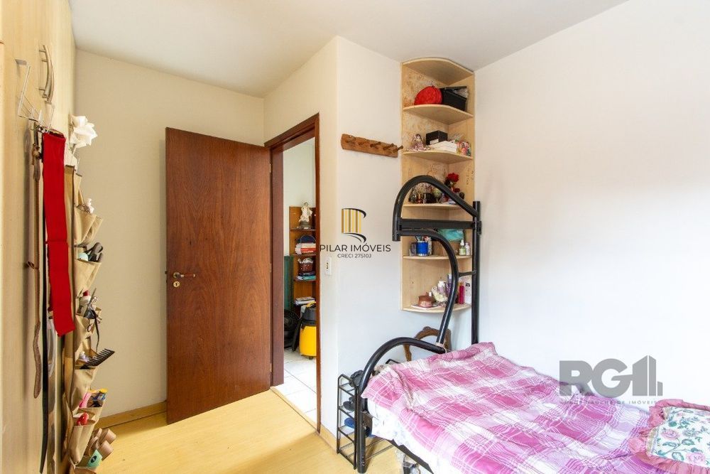 Casa 3 dormitórios no bairro Serraria