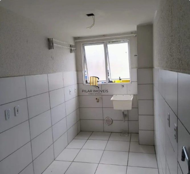 Apartamento com 02 quartos e 01 vaga no Bairro Chapéu do Sol