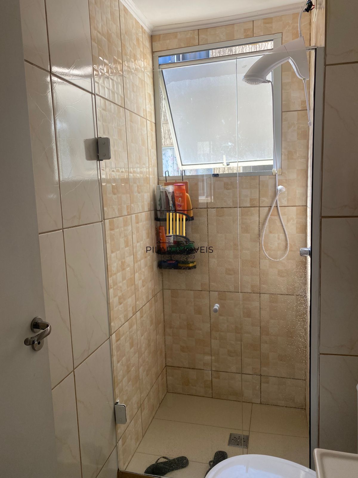 Apartamento com 02 quartos e 01 vaga no Bairro Sarandi