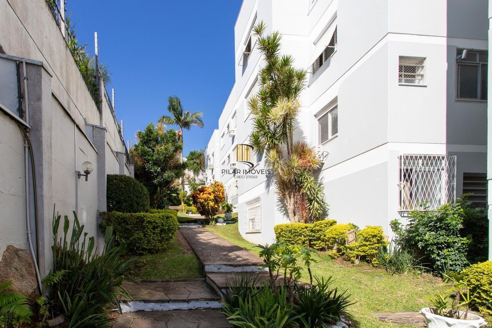 Apartemento de 2 dormitórios com vaga coberta no bairro Tristeza