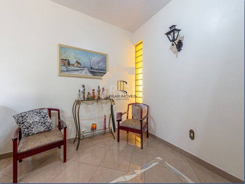 Casa 3 dormitórios no bairro Ipanema