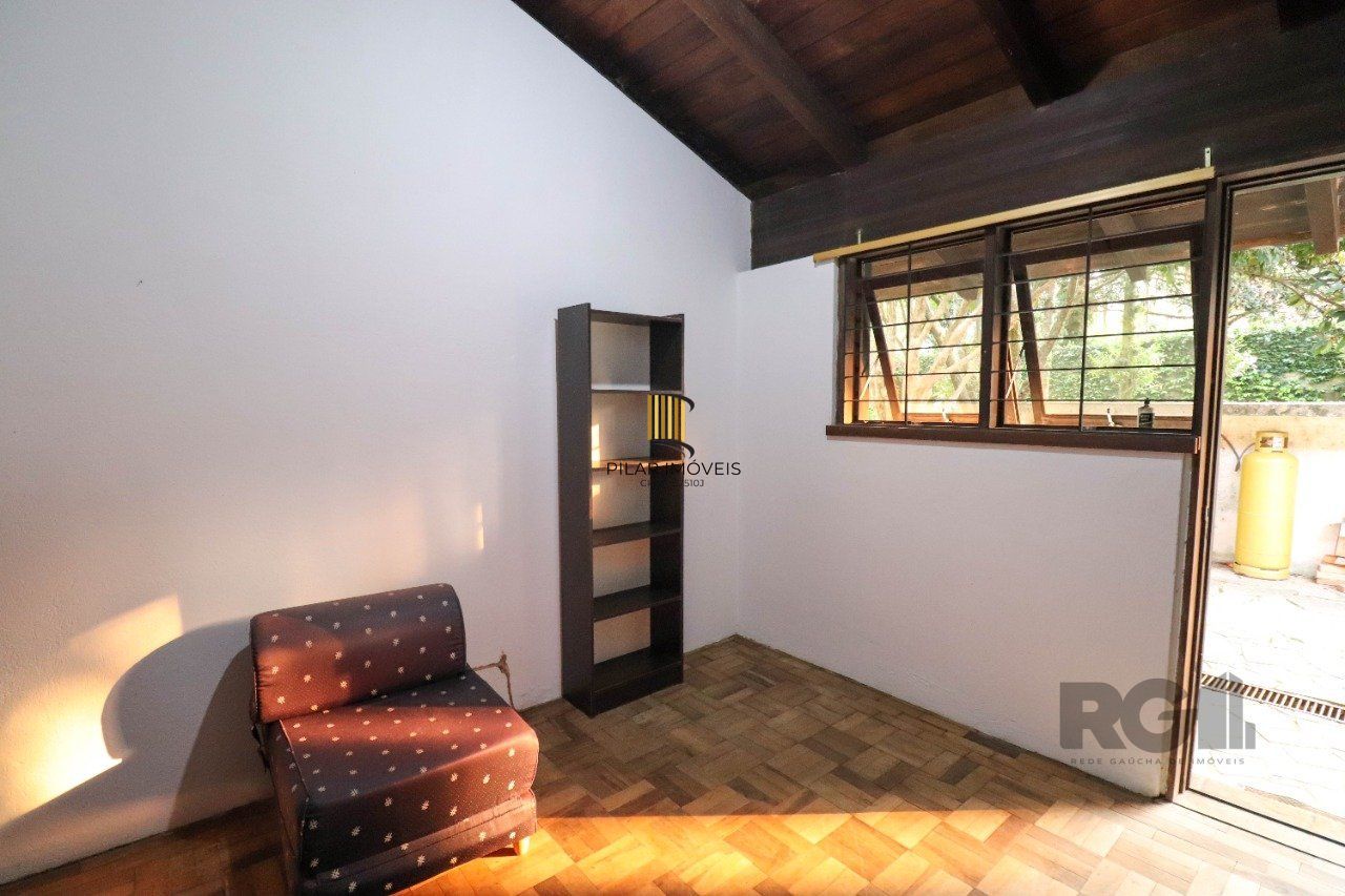Casa para Venda - 523.36m², 6 dormitórios, sendo 2 suites, 2 vagas - Vila Conceição, Porto Alegre