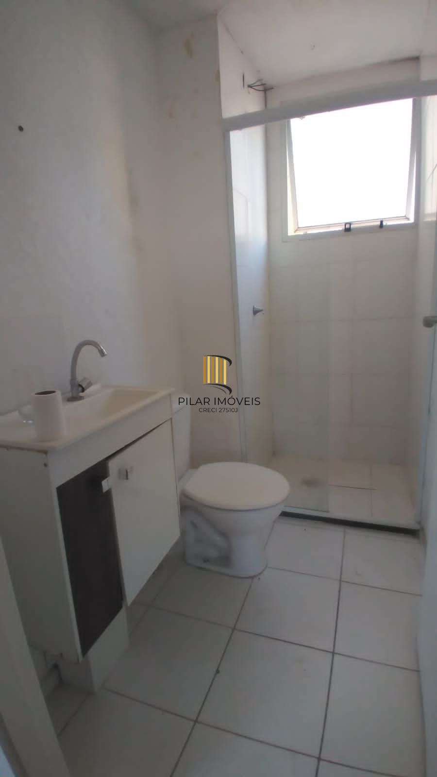 Apartamento com 02 quartos e 01 vaga no Bairro Sarandi