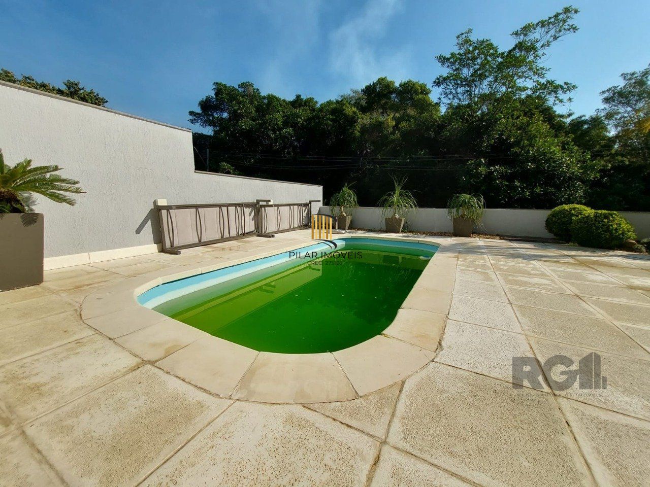 Casa para Venda - 296m², 3 dormitórios, sendo 1 suites, 3 vagas - Vila Nova, Porto Alegre