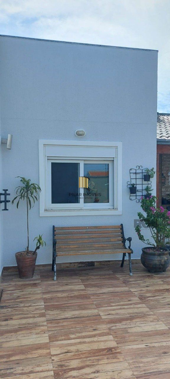 Casa com 2 dormitórios, sendo 1 suíte no bairro Florida em Guaíba