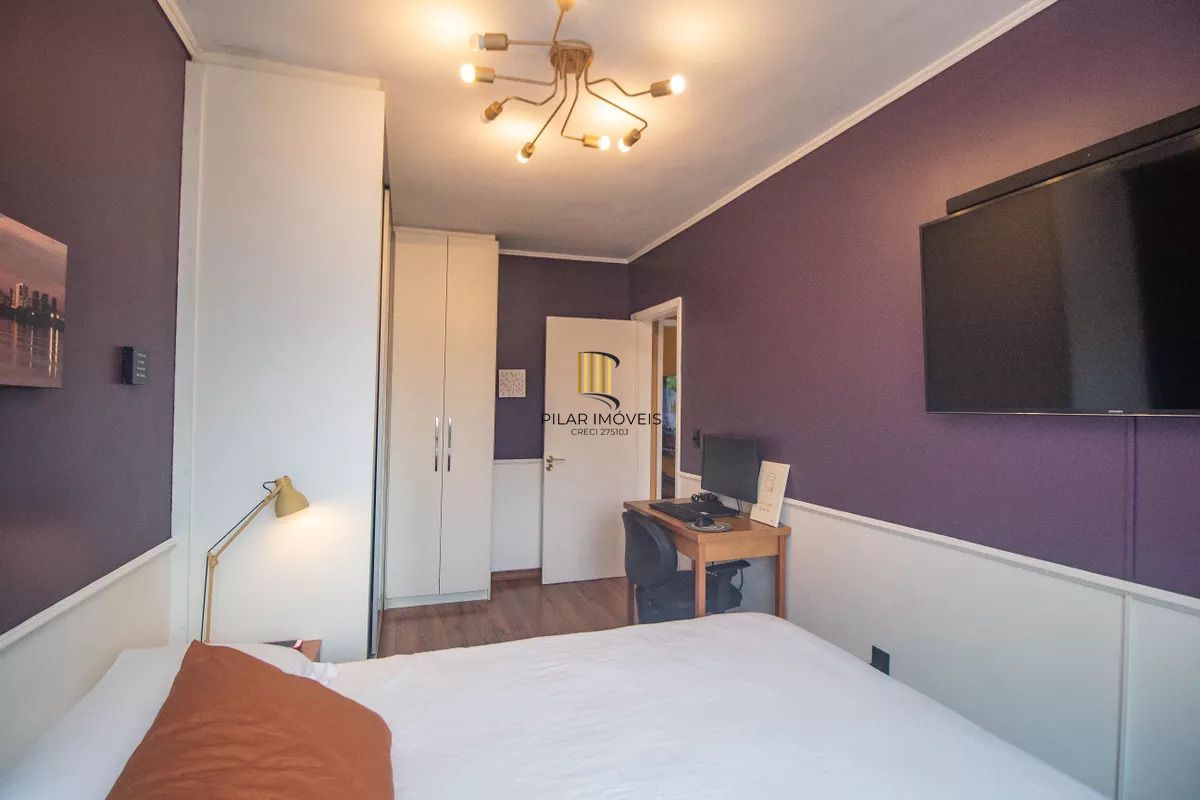 Casa 2 dormitórios no bairro Cristal