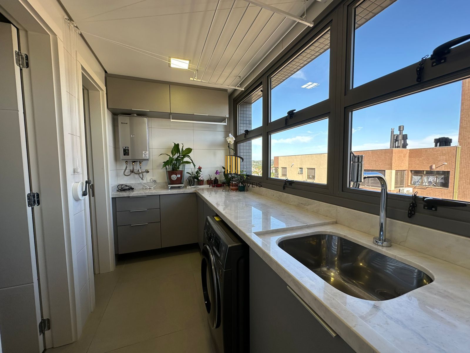 Lindo Apartamento 3 Suítes, 5 banh, 3 vagas, Vista Guaiba, Tristeza, Porto Alegre, RS