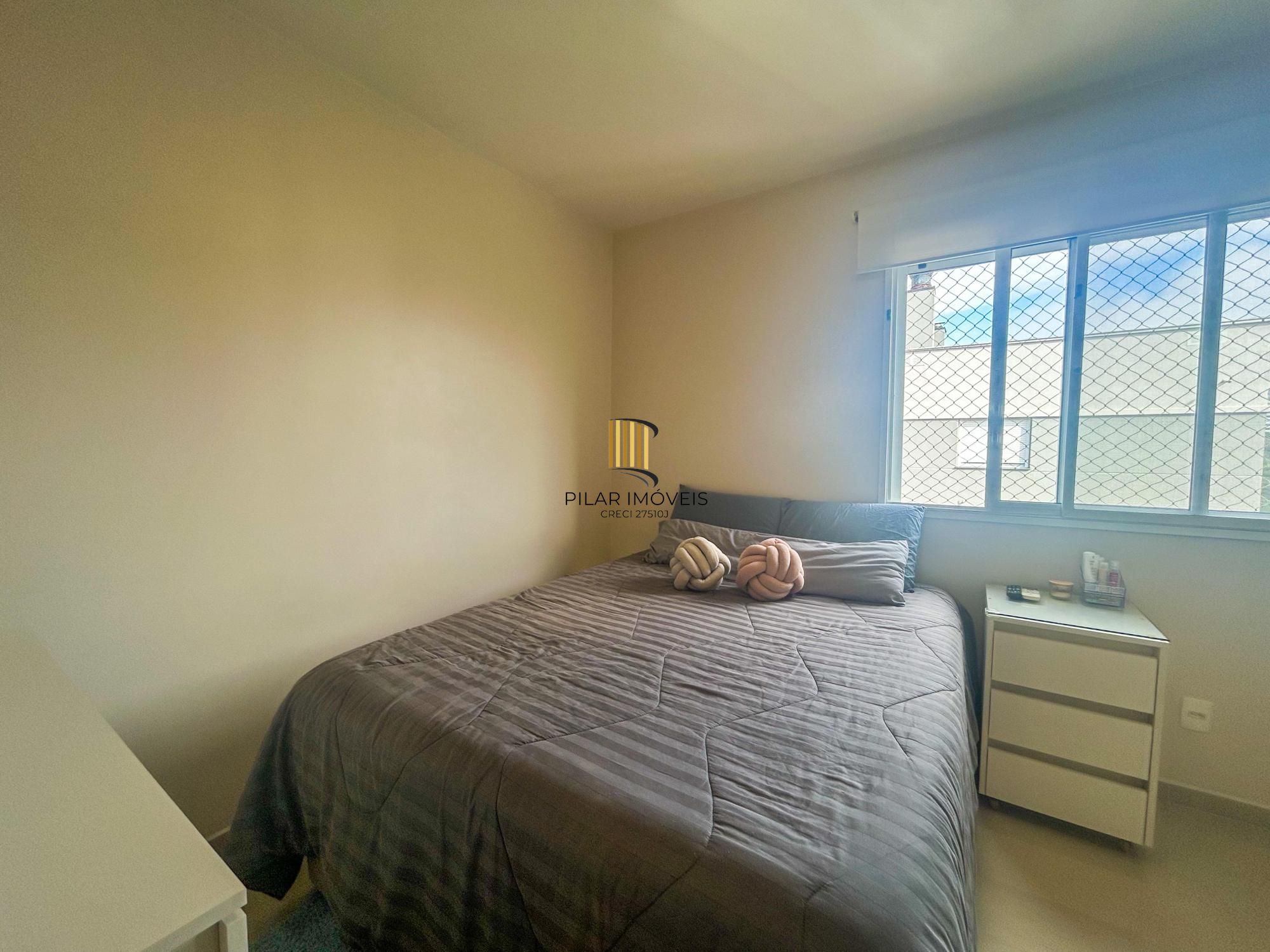 Excelente Apartamento 3 dormitórios, 2 vagas, condomínio Plaza Cristal