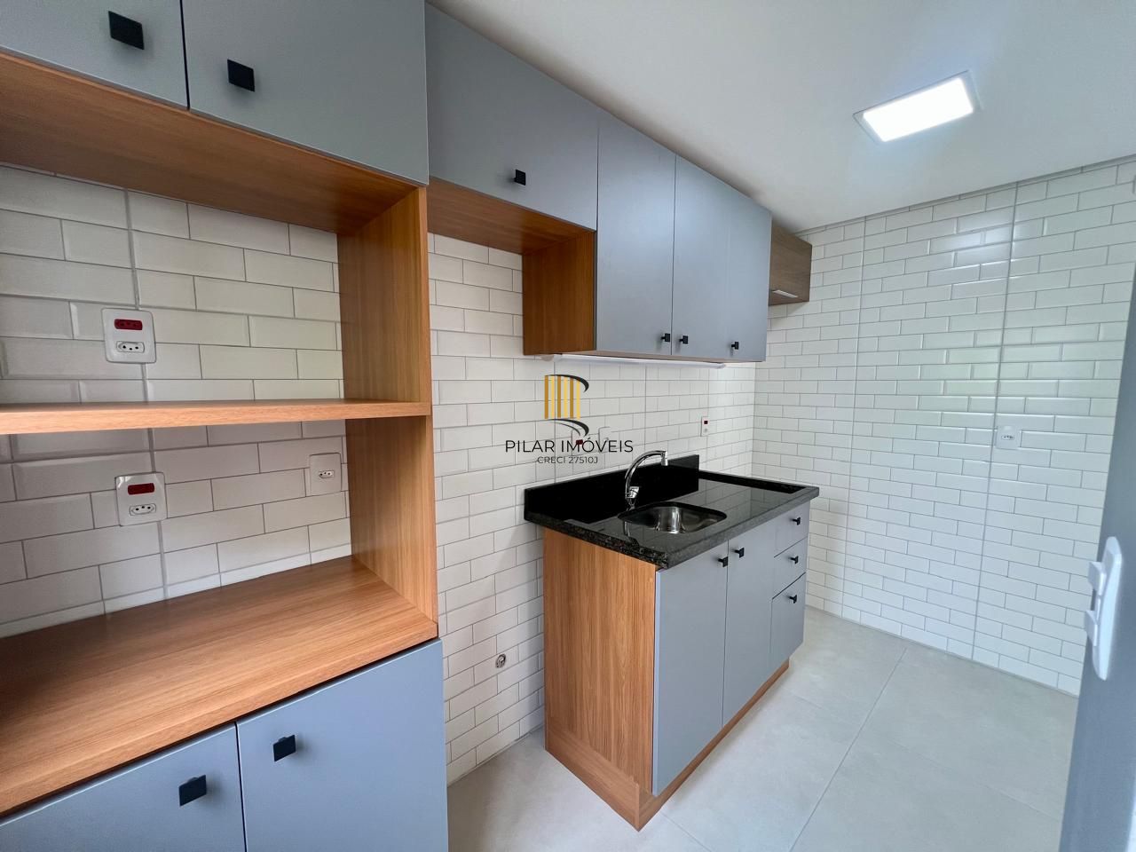 Apartamento 2 dormitórios no bairro Cavalhada