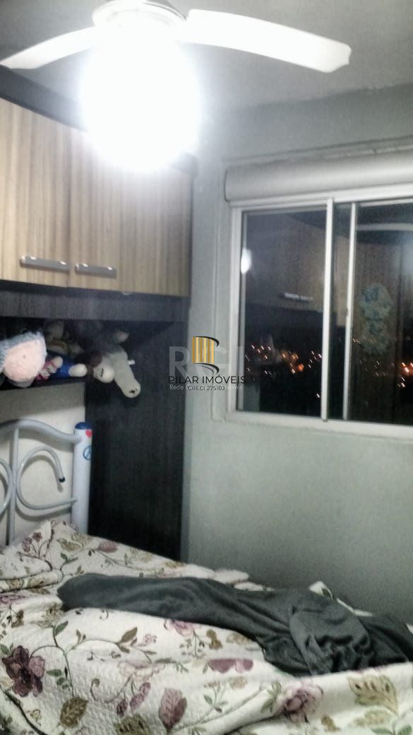 Apartamento para Venda - 40m², 2 dormitórios, 1 vaga - Lomba do Pinheiro