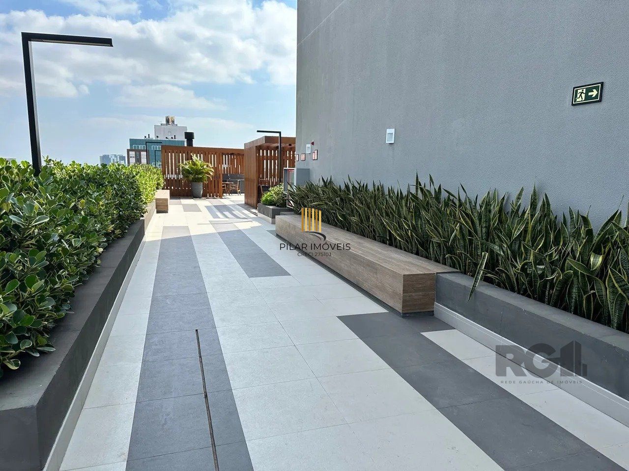 Apartamento Studio, mobiliado, com vaga para carro, 26,75m², na Cidade Baixa - Porto Alegre/RS