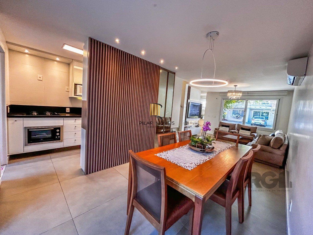 Casa Condominio para Venda - 196.38m², 4 dormitórios, sendo 2 suites, 2 vagas - Vila Nova