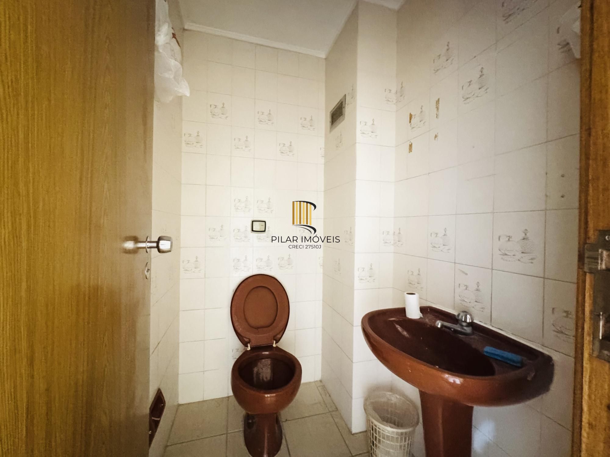 Sala Comercial 1 dormitório no bairro Centro Histórico