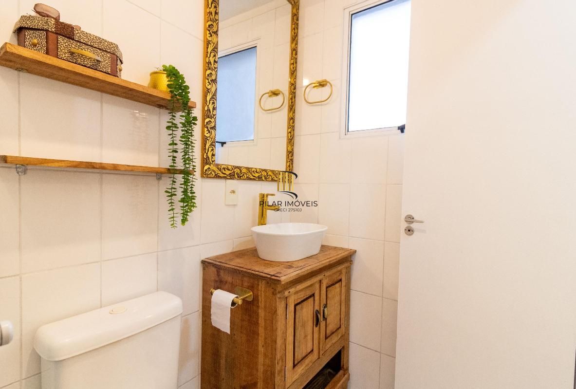 Apartamento com 03 quartos e 01 vaga escriturada no Bairro Camaquã
